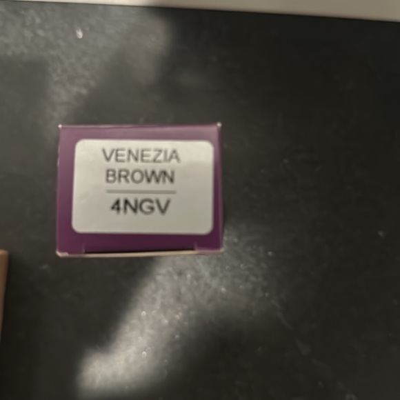 Madison reed hair dye kit - Picture 2 of 3